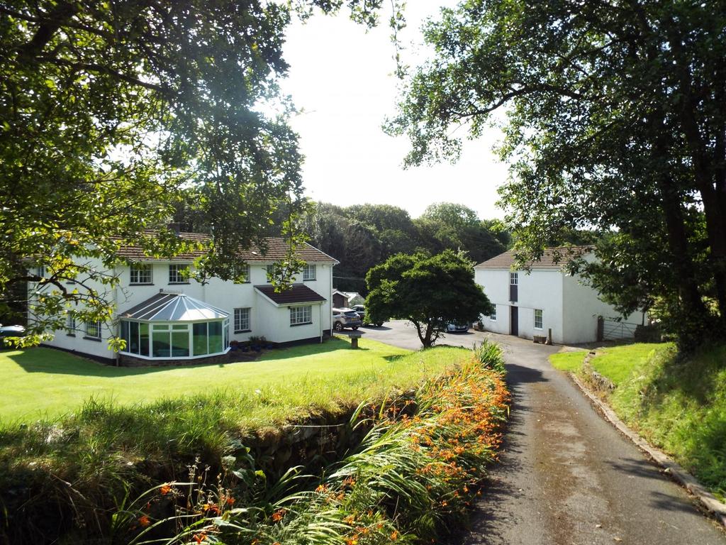 TynYCwm House, Rhos, Pontardawe, Swansea SA8 3EY 4 bed country house