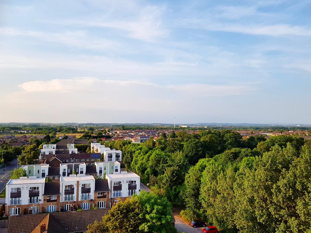 Beech Rise, Roughwood Drive, Kirkby, Merseyside, L33 1 bed apartment £400 pcm (£92 pw) Beech Rise, Roughwood Drive, Kirkby, Merseyside, L33 1 bed apartment £400 pcm (£92 pw)