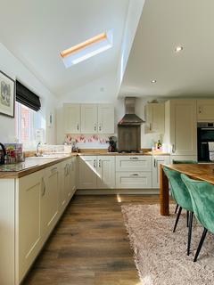 2 Baker Road, Wingerworth, Chesterfield, S42 6GR