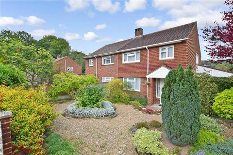 8 Chilton Way, Dover, CT17 0QA