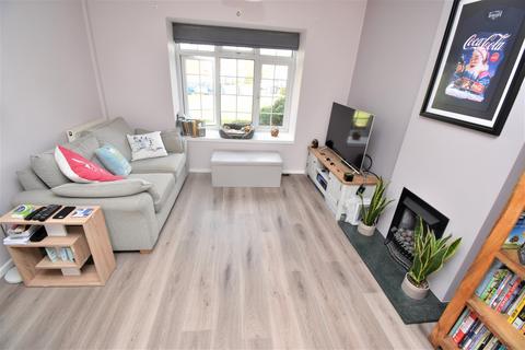 10 Penfold Close, Bishops Tachbrook, Leamington Spa, CV33 9SF