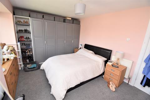 10 Penfold Close, Bishops Tachbrook, Leamington Spa, CV33 9SF