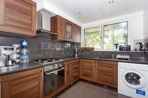 69 Flintmill Crescent, London, SE3 8LU