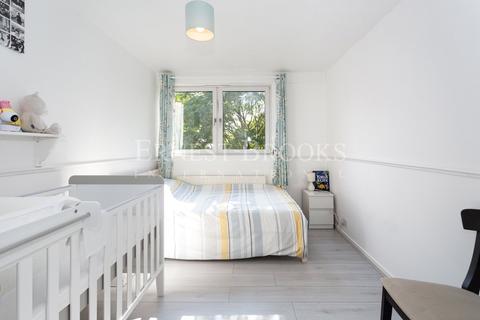 69 Flintmill Crescent, London, SE3 8LU