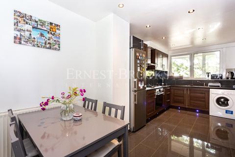 69 Flintmill Crescent, London, SE3 8LU