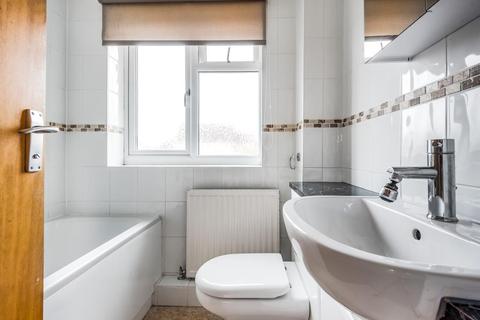 15 Bushy Close, Oxford, OX2 9SH