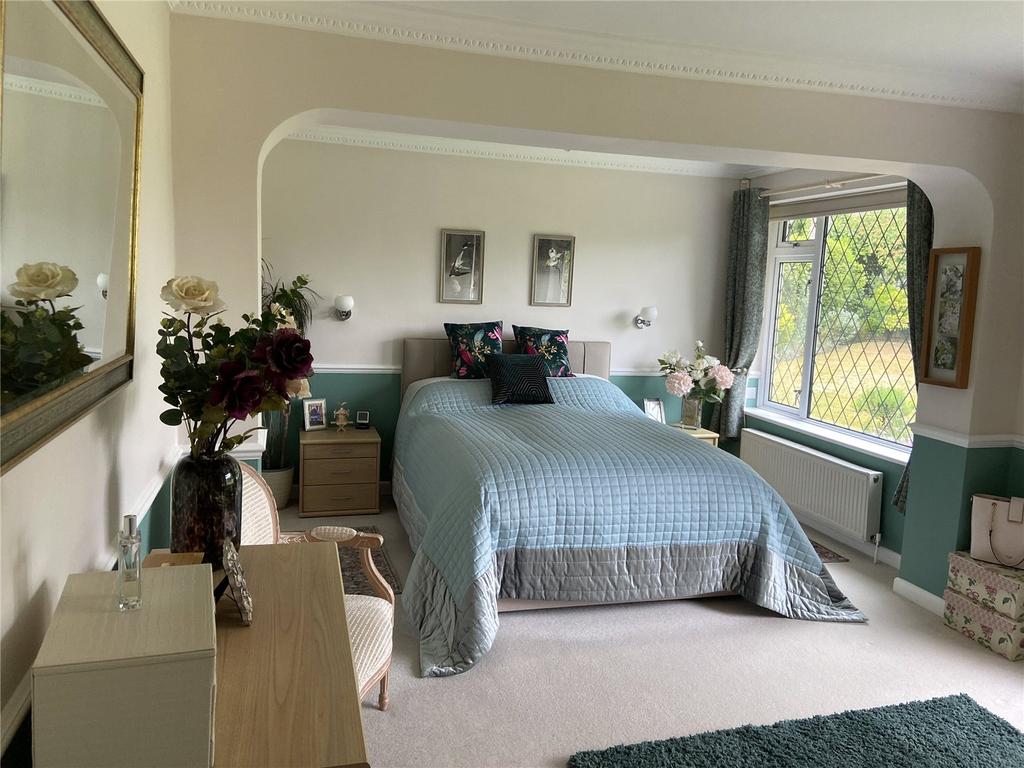 Bedroom No 1