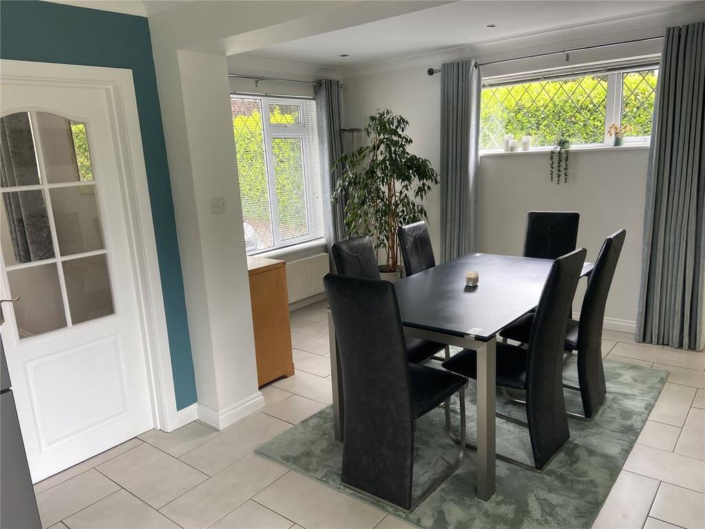 Kitchen/Dining Rm