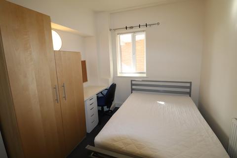 1 bedroom in a flat share to rent, Gray Street, Northampton NN1