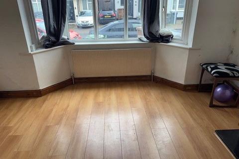 undefined, St. Catherines Avenue, Luton