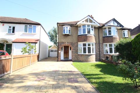 8 Beverley Road, Worcester Park, KT4 8LX