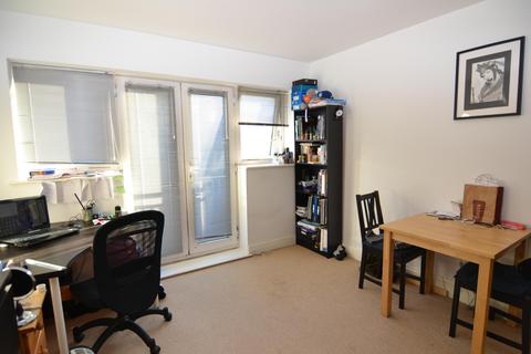 1 bedroom apartment to rent - London Road, Kingston upon Thames, KT2