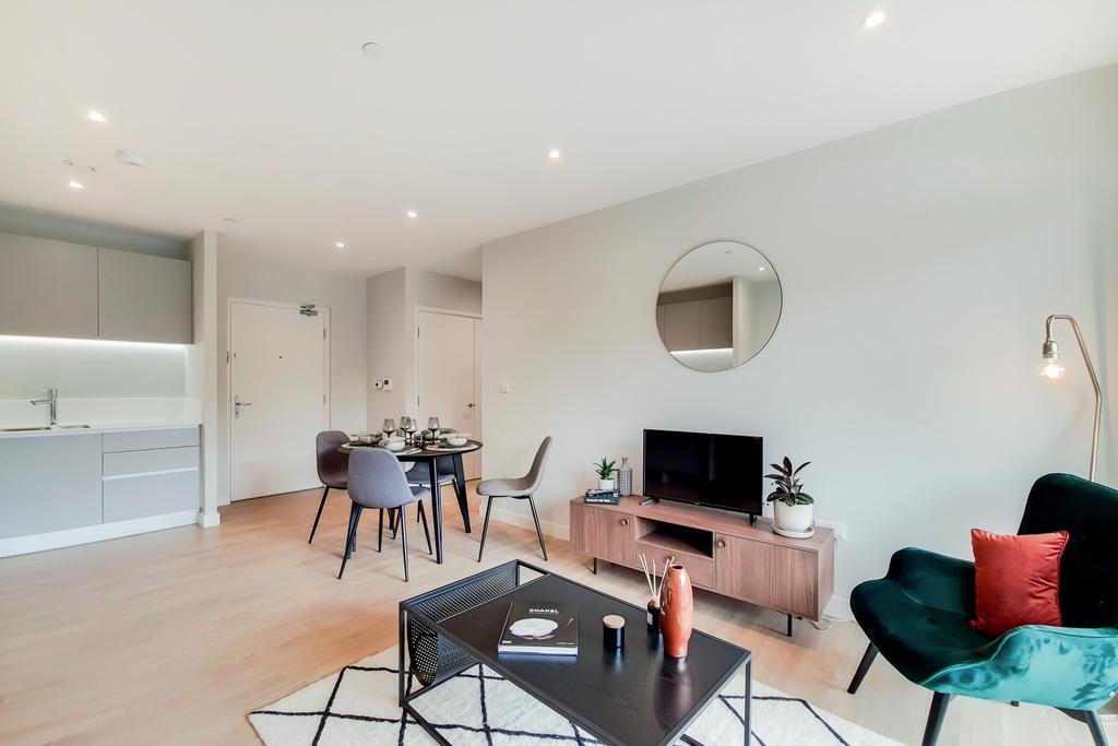 1 Kitchen-Reception-2-min 3.jpg