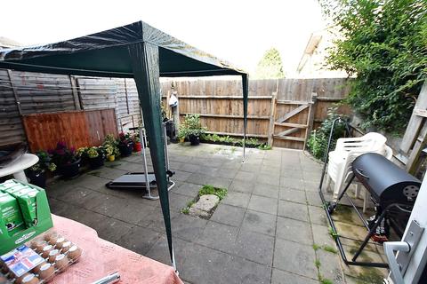 81 Eldridge Close, Feltham, TW14 9NG
