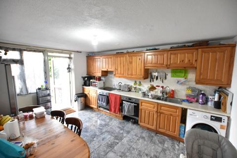 81 Eldridge Close, Feltham, TW14 9NG