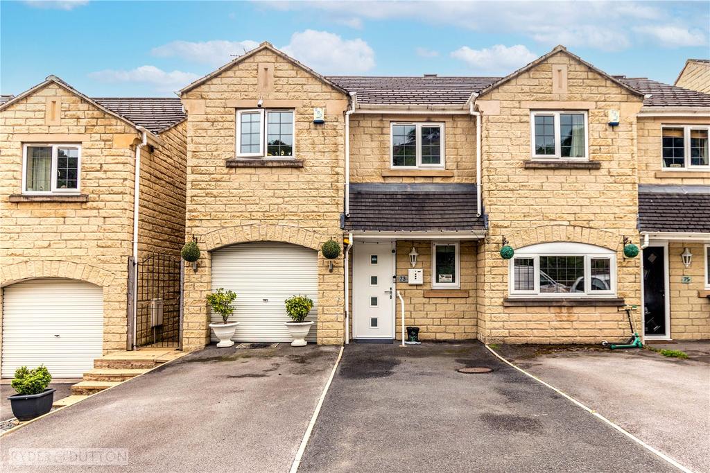 Longwood Gate, Longwood, Huddersfield, West Yorkshire, HD3 4 bed semi