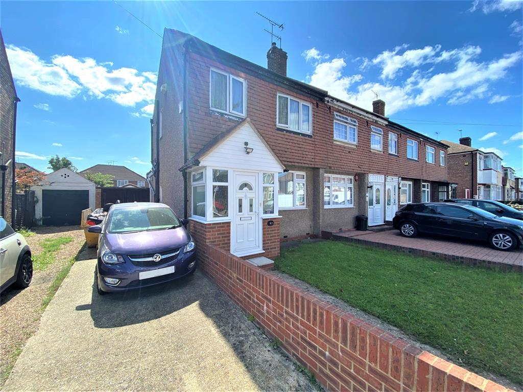 Granville Road, Hayes, Middlesex, UB3... 3 bed end of terrace house £