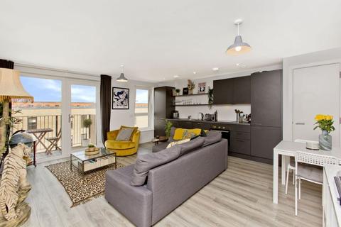 Flat 20, 4 Ropemaker Street, Edinburgh, EH6 7AN