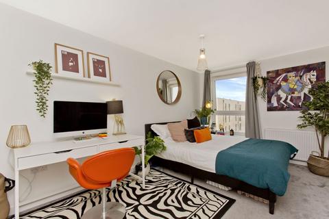 Flat 20, 4 Ropemaker Street, Edinburgh, EH6 7AN