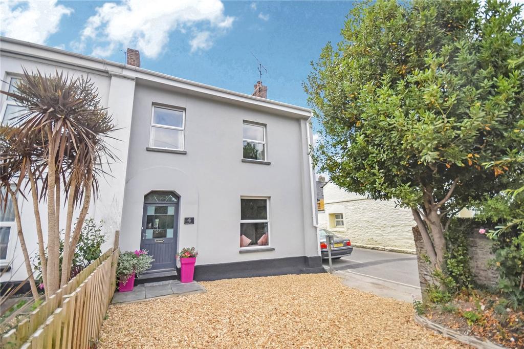 Wadebridge 4 bed end of terrace house - £435,000