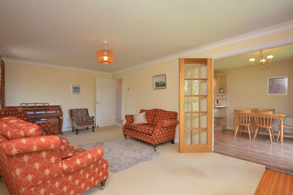 Beechwood Gardens, Stirling... 3 bed flat £225,000