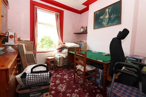 577 Blackburn Road, Darwen, BB3 0AR