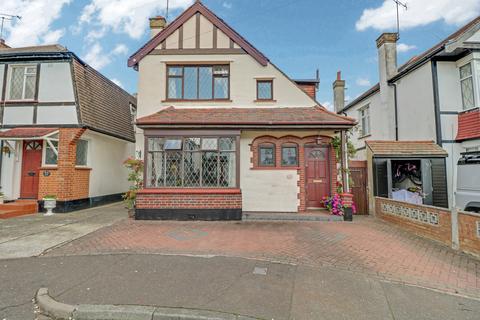 3 bedroom detached house for sale - Hamilton Close, Leigh-on-sea, SS9