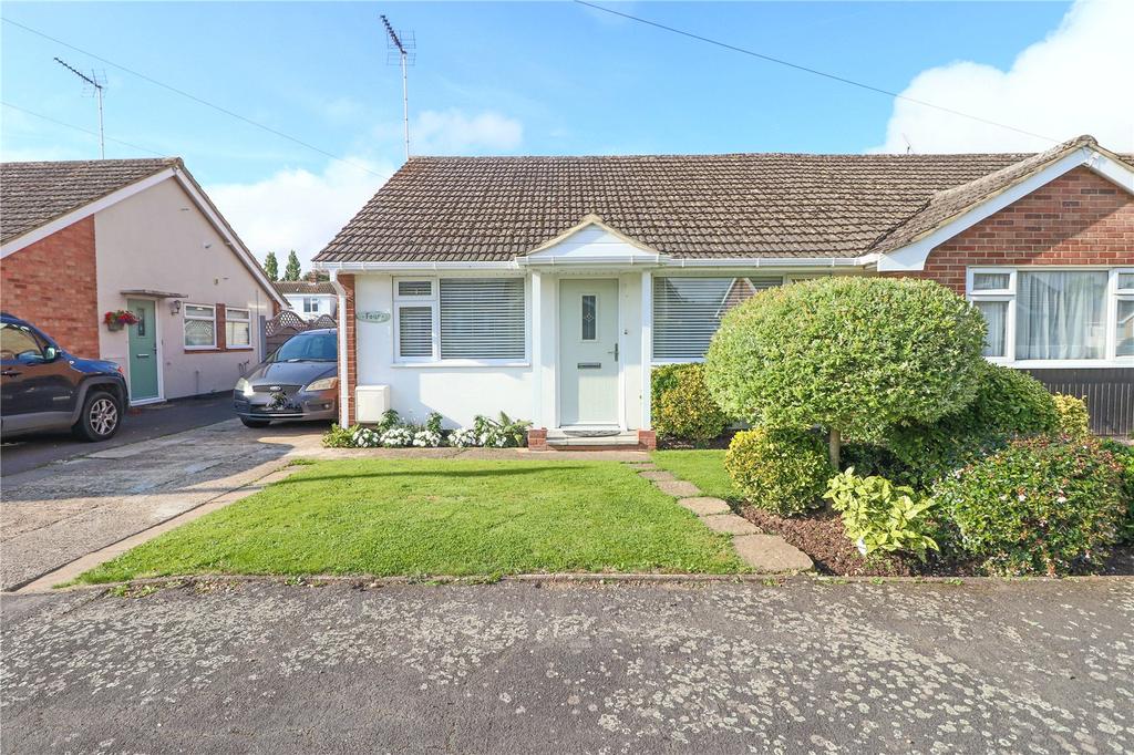 Chestnut Avenue, Hatfield Peverel, CM3 2 bed bungalow £400,000