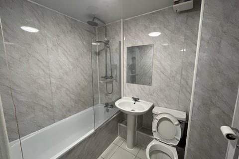 2 bedroom flat to rent, Flat 55, 205 Clarendon Road, Leeds, LS2 9DU