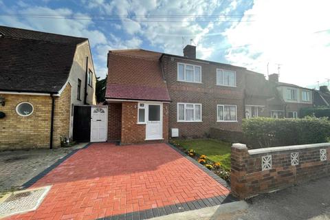 5 Meadowcroft Road, Reading, RG2 8RJ