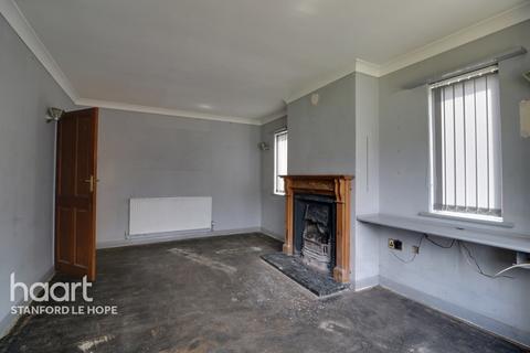57 Wharf Road, Stanford-le-hope, SS17 0DZ