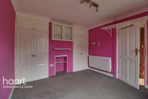 57 Wharf Road, Stanford-le-hope, SS17 0DZ