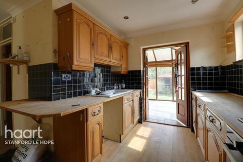 57 Wharf Road, Stanford-le-hope, SS17 0DZ