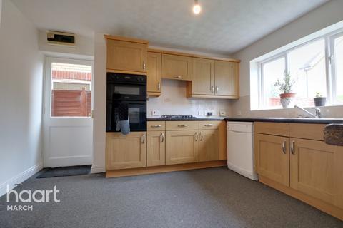 17 Beech Avenue, Doddington, March, PE15 0LB