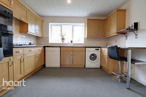 17 Beech Avenue, Doddington, March, PE15 0LB