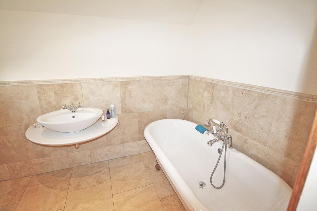 Bedroom Two En Suite