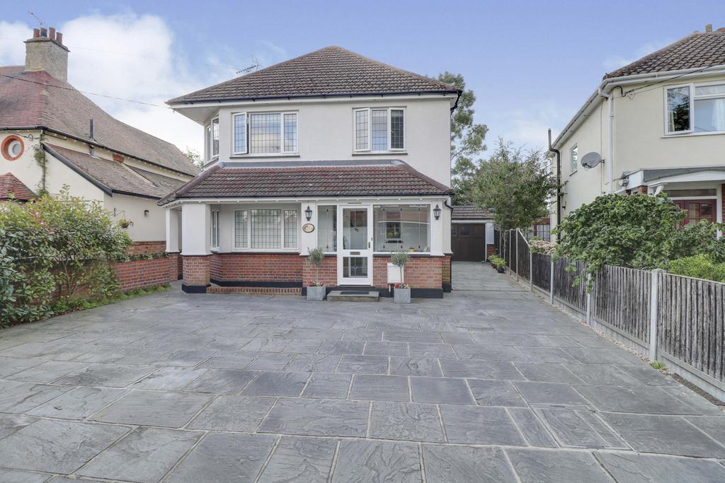 Templewood Road, Benfleet, SS7 5 bed detached house £750,000