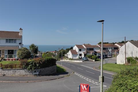140 The Shields, Ilfracombe, EX34 8JX