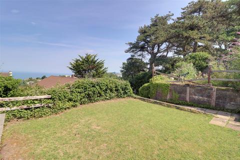 140 The Shields, Ilfracombe, EX34 8JX