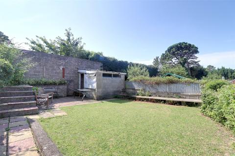 140 The Shields, Ilfracombe, EX34 8JX