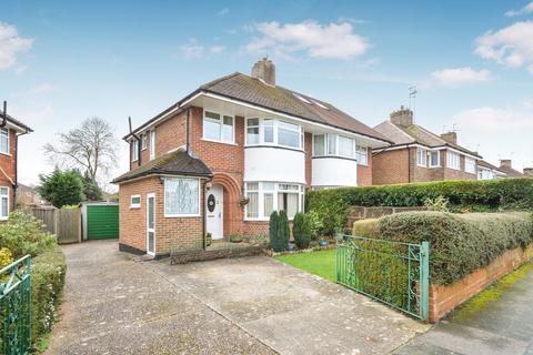 11 Orchard Way, Reigate, RH2 8DS