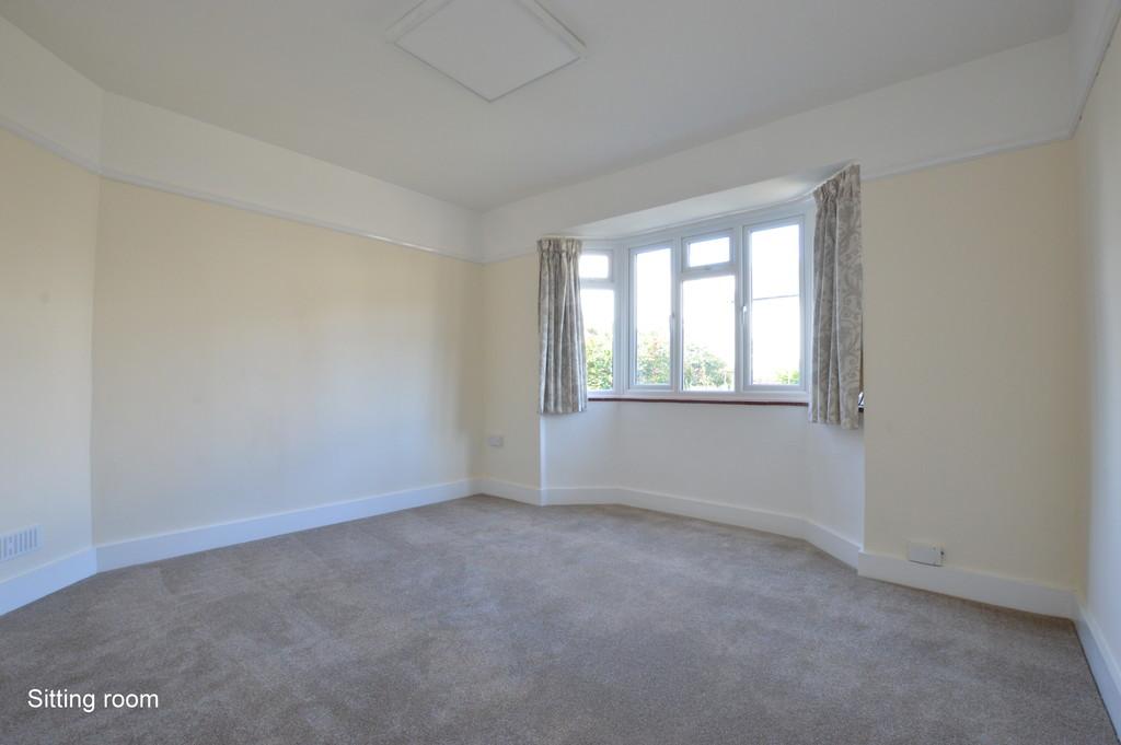 Allingham Road, Reigate 3 bed semidetached house to rent £1,700 pcm