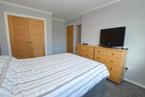 62a Holmesdale Road, Reigate, RH2 0BX