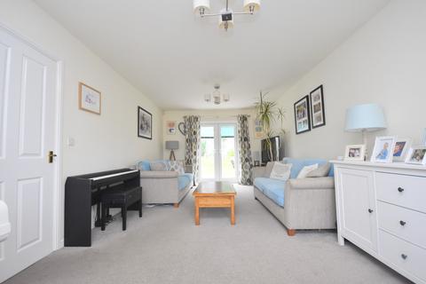 4 bedroom detached house for sale - 23 Canon Walk, Llandough, Penarth, Vale of Glamorgan, CF64 2NE