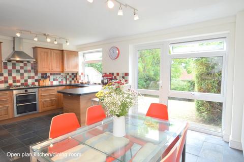 53 Cockshot Road, Reigate, RH2 7HB