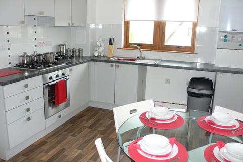 2 bedroom flat to rent - Finglen Crescent, Tullibody