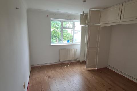 13a New Road, Kingston Upon Thames, KT2 6AP
