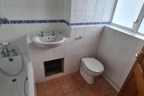 13a New Road, Kingston Upon Thames, KT2 6AP
