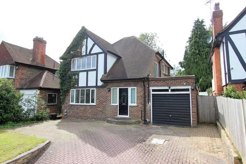 62 Brighton Road, Banstead, SM7 1BT