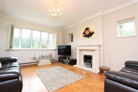 62 Brighton Road, Banstead, SM7 1BT